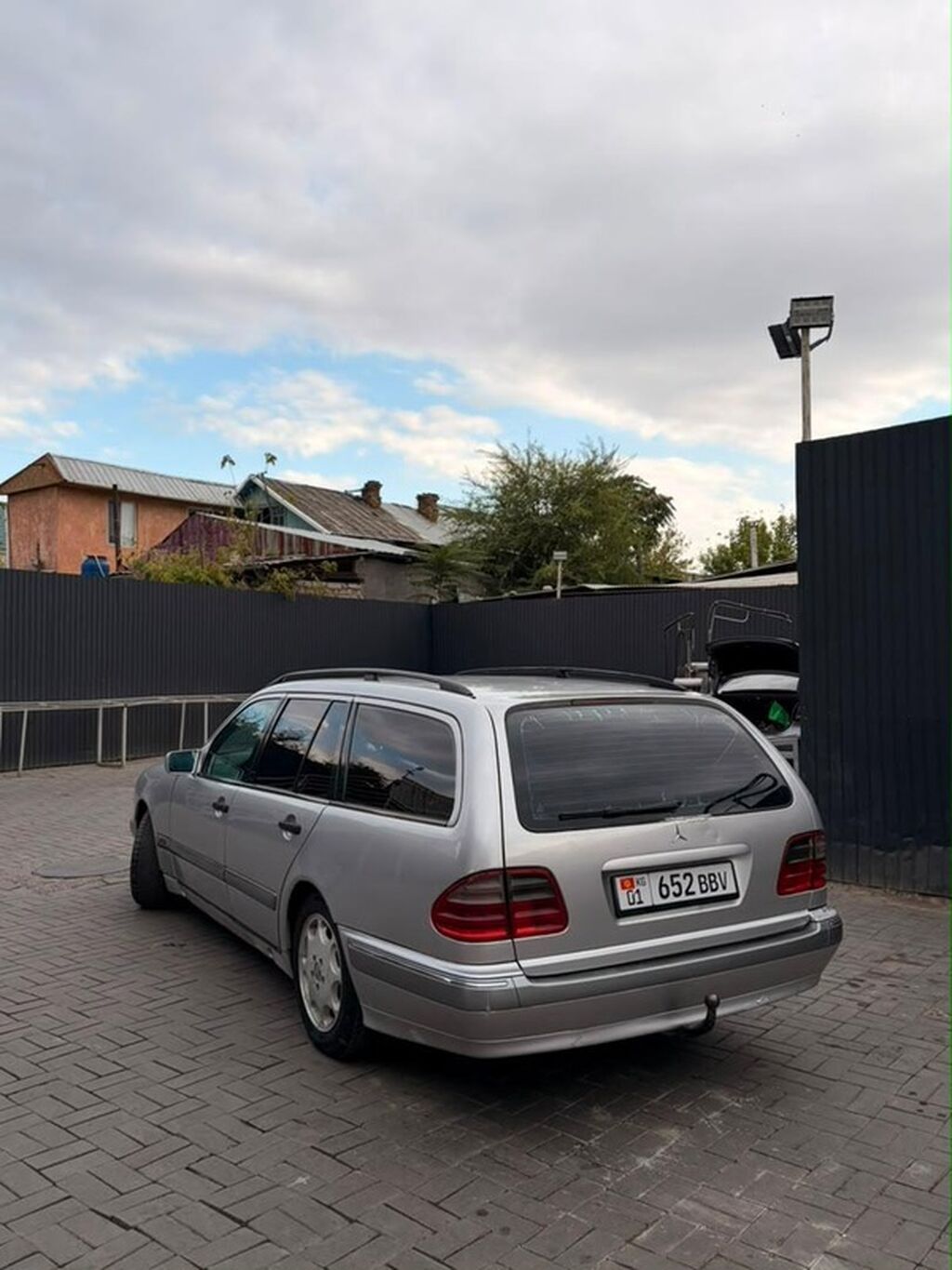 Mercedes-Benz E-Class: 1996 г., Универсал: фото 2