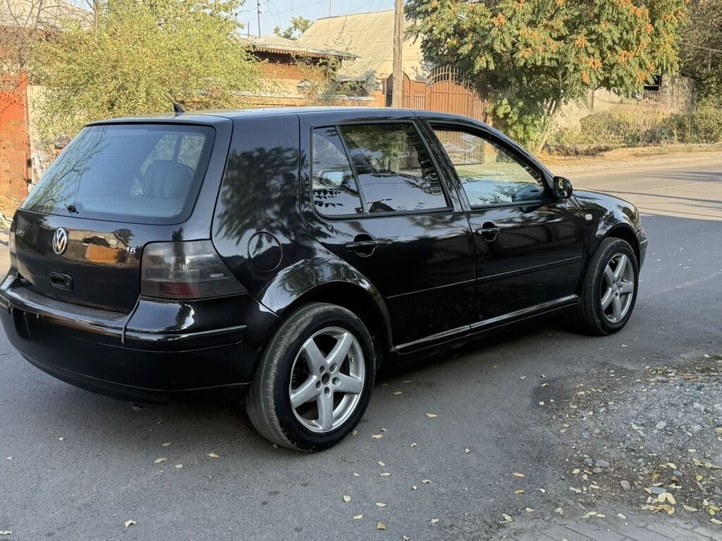 Volkswagen Golf: 1999 г., 1.6 л, Механика, Бензин, Хэтчбэк: фото 2