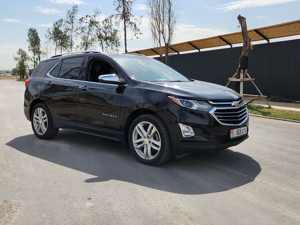 Chevrolet Equinox: 2018 г., 2 л, Автомат, Бензин, Кроссовер: фото 3