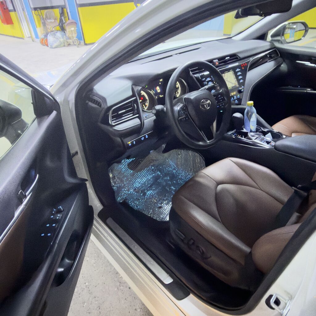 Продам Toyota Camry 2020, гибрид, 2.5 л, 119 тыс. км: фото 8