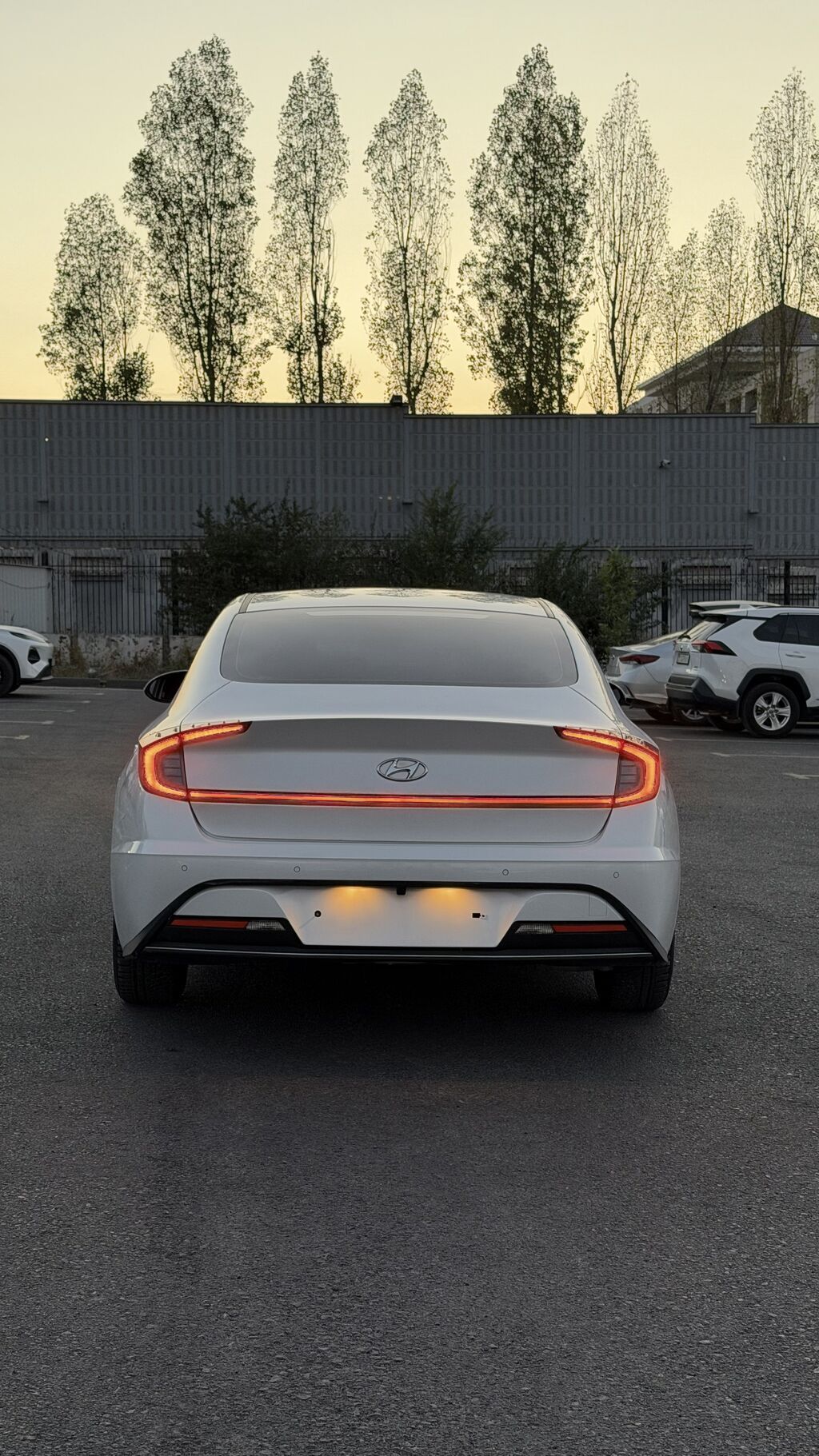 Hyundai Sonata: 2022 г., 2 л, Автомат, Газ, Седан: фото 3