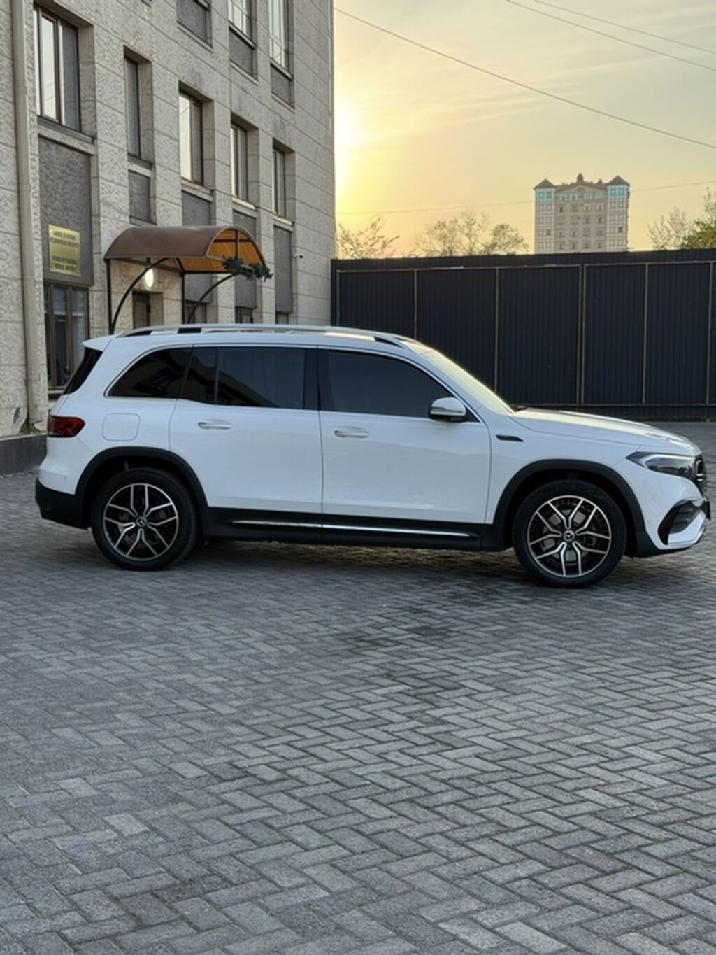 Mercedes-Benz EQA: 2022 г., Автомат, Электромобиль, Кроссовер: фото 6