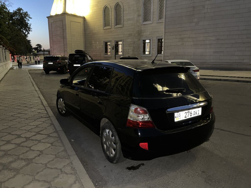 Honda Civic: 2004 г., 1.7 л, Механика, Бензин: фото 5