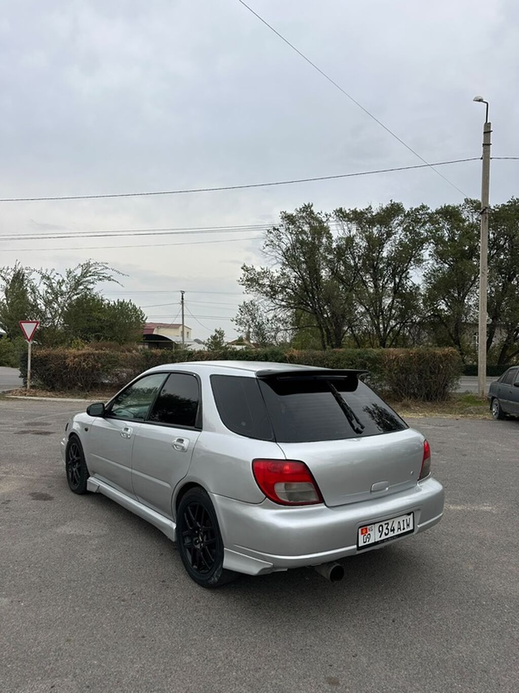Subaru Impreza: 2001 г., 2 л, Автомат, Бензин, Универсал: фото 2