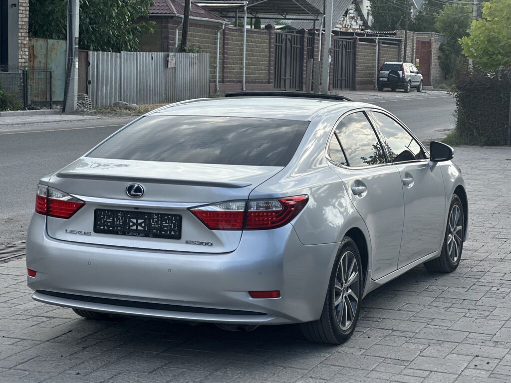 Lexus ES: 2014 г., 2.5 л, Автомат, Гибрид, Седан — фото 6