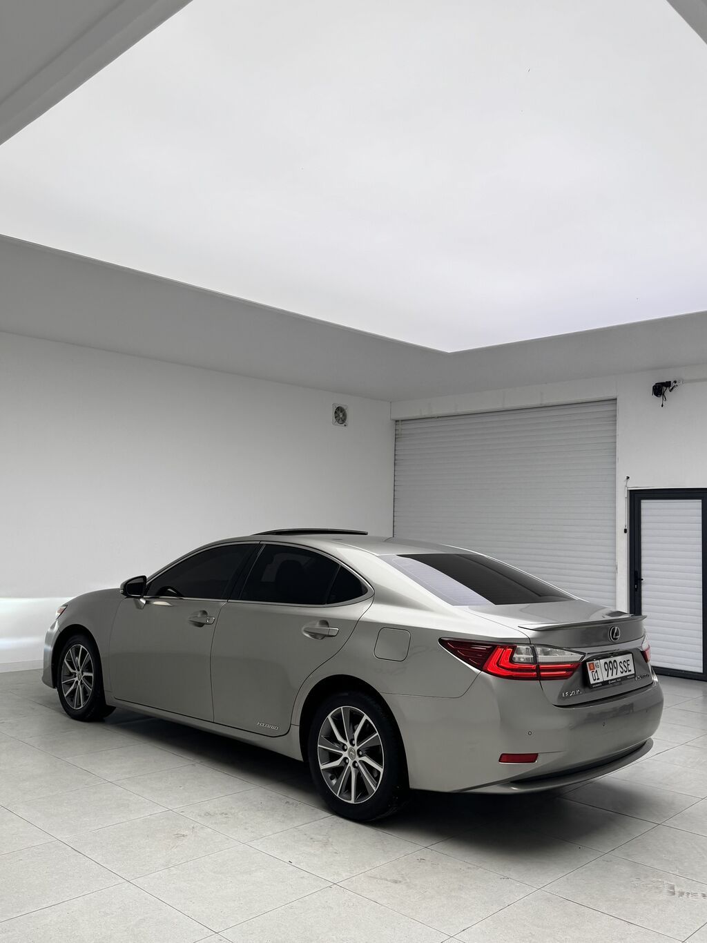 Lexus ES: 2016 г., 2.5 л, Автомат, Гибрид, Седан: фото 7