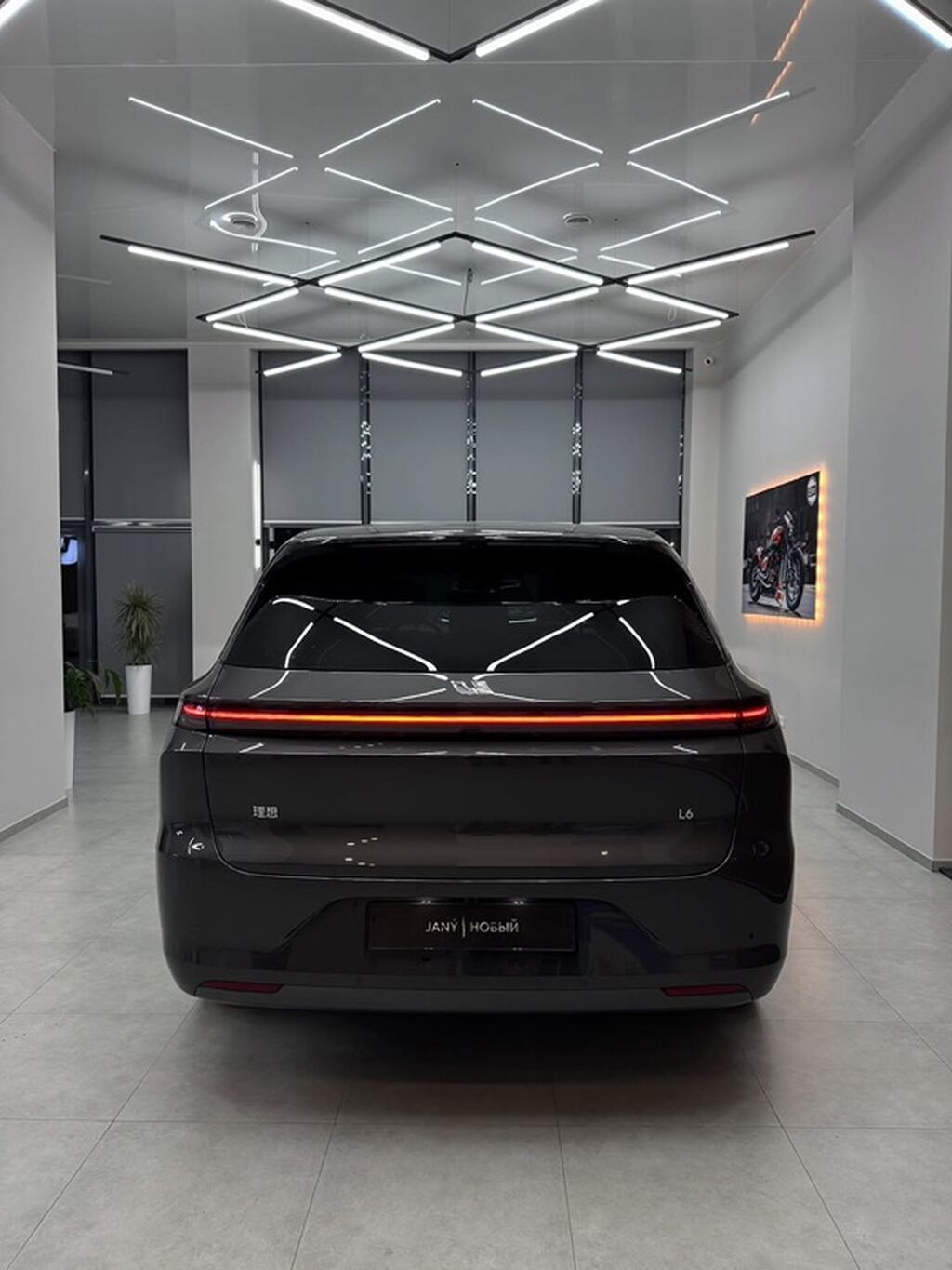 Lixiang L6: 2025 г., 1.5 л, Автомат, Гибрид, Кроссовер: фото 4