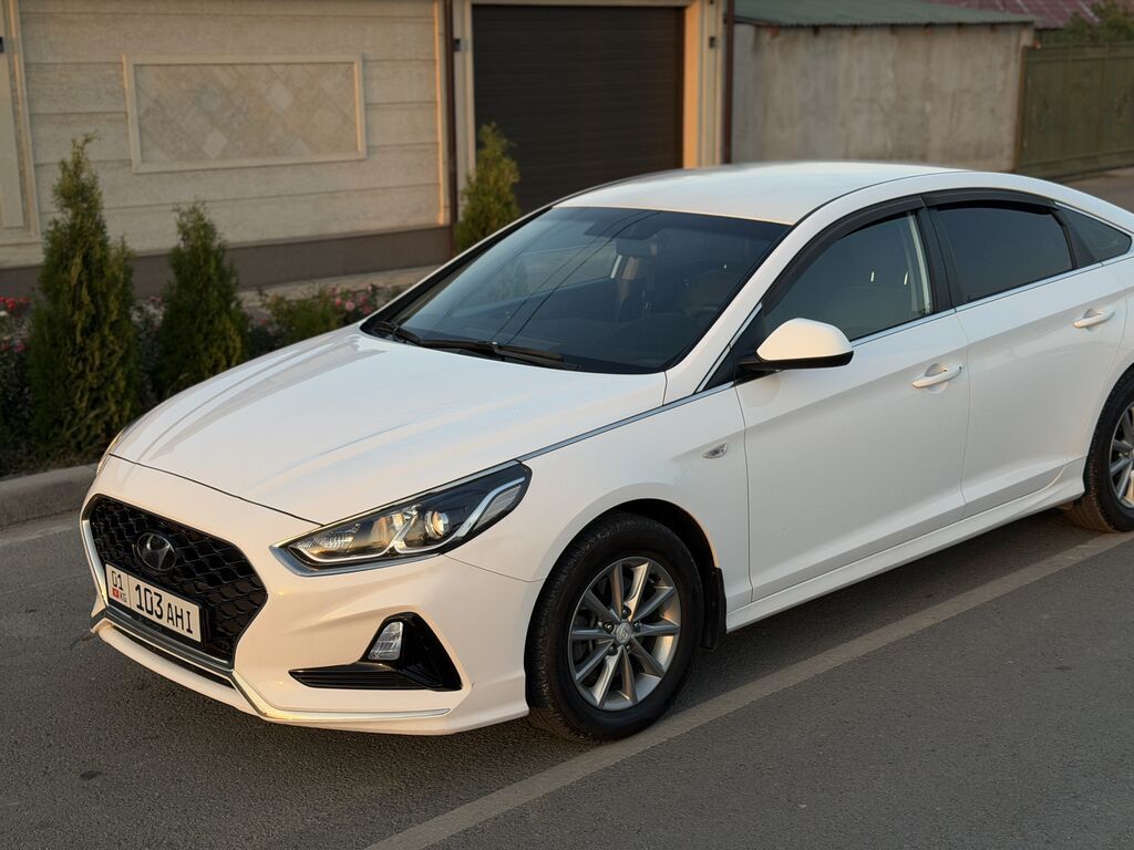 Hyundai Sonata: 2021 г., 2 л, Автомат, Газ, Седан: фото 1