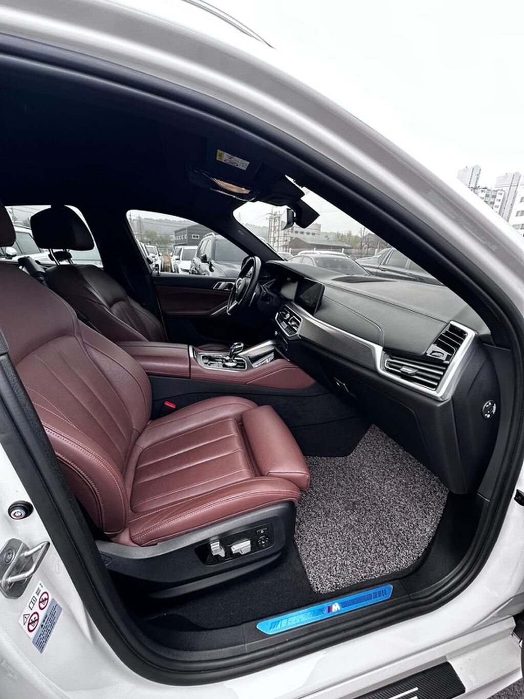 BMW X6: 2021 г., Автомат, Кроссовер: фото 2