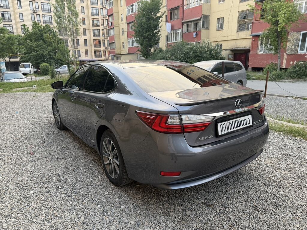 Lexus ES: 2017 г., Автомат, Гибрид, Седан — фото 2