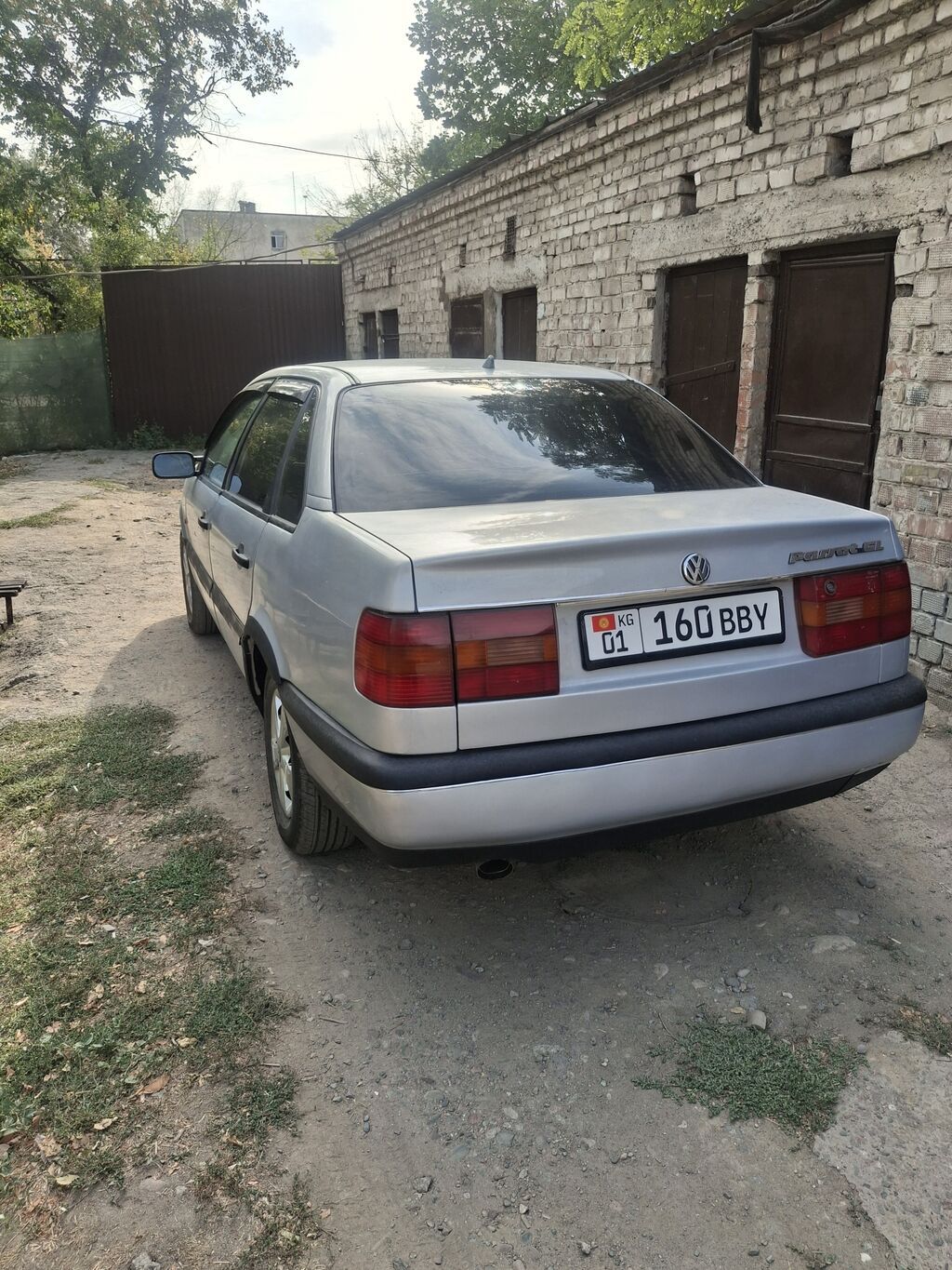 Volkswagen Passat: 1996 г., 1.8 л, Механика, Бензин, Седан: фото 4