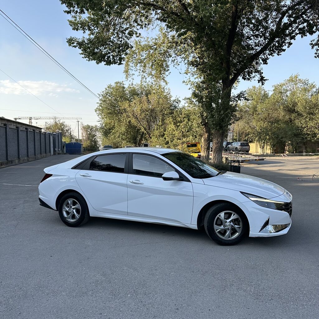 Hyundai Avante: 2021 г., 1.6 л, Бензин: фото 2