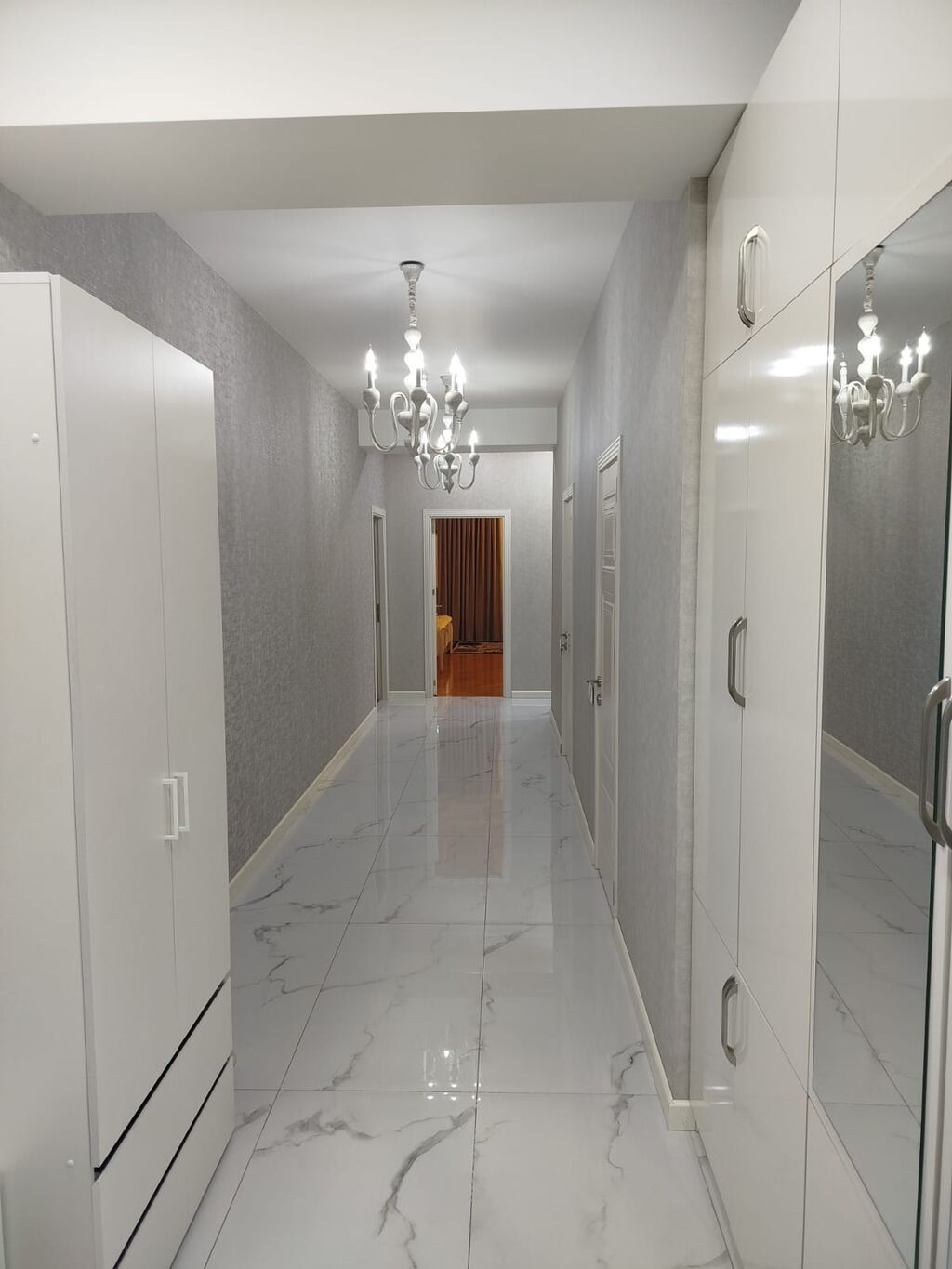 Yasamal, 3 otaqlı, Yeni tikili, m. 20 Yanvar, 110 kv. m