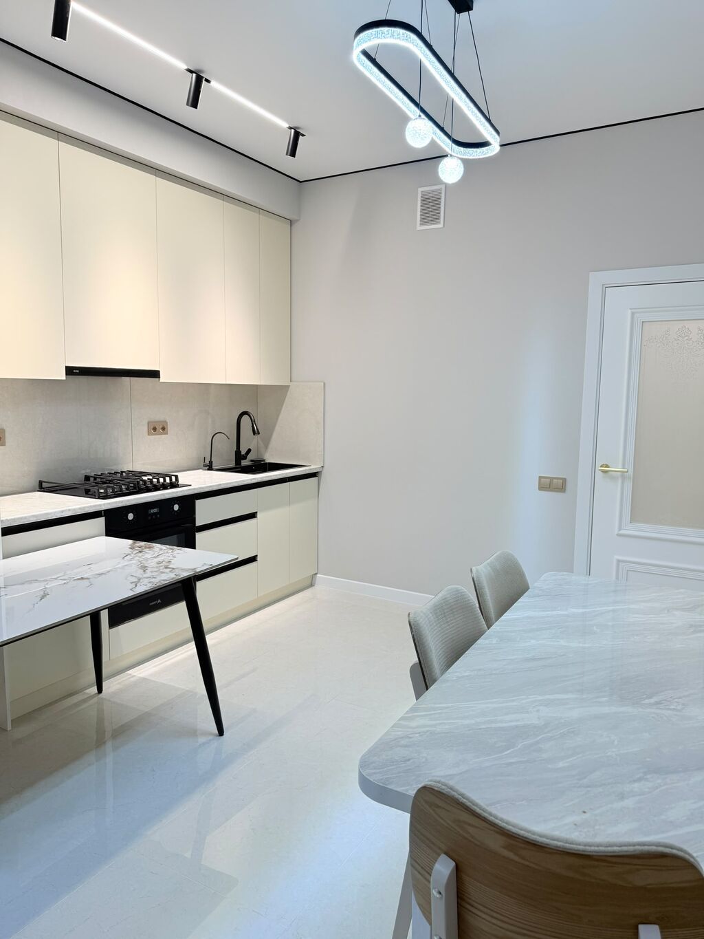 3 комнаты, 77 м², Элитка, 5 этаж, Свежий ремонт