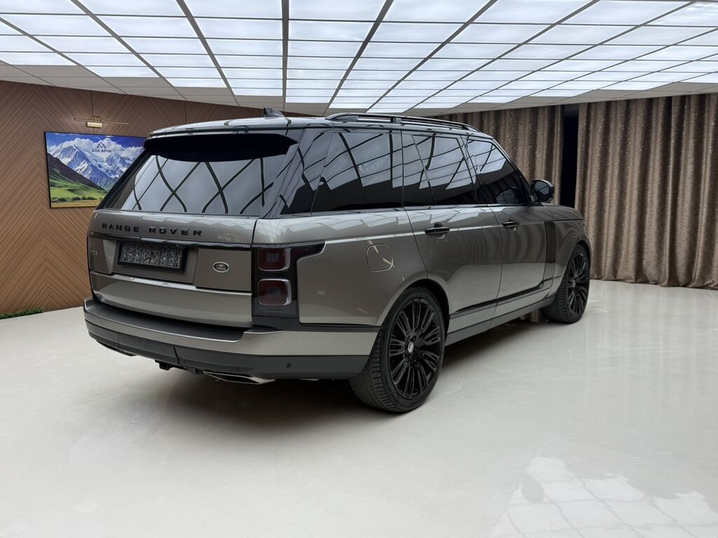 Land Rover Range Rover: 2018 г., 5 л, Автомат, Бензин, Внедорожник: фото 4