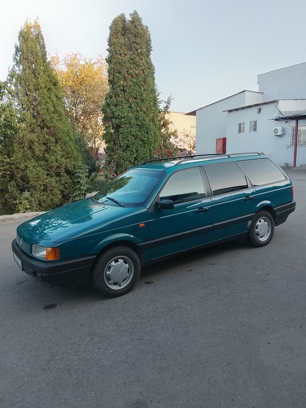 Volkswagen Passat Variant: 1992 г., 1.8 л, Механика, Бензин, Универсал: фото 2