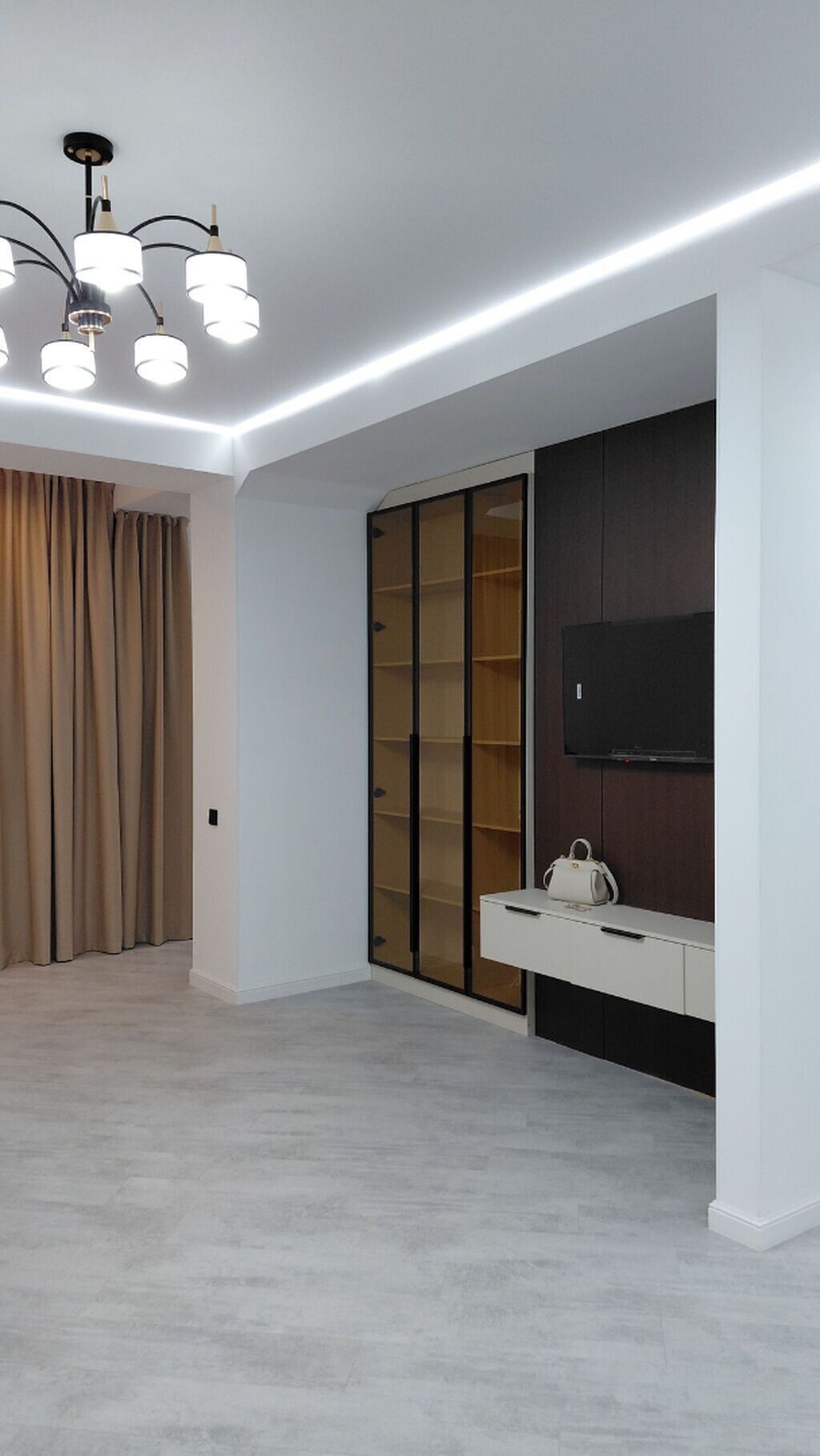 2 комнаты, 58 м², Золотой квадрат Элитка, 7 этаж, Дизайнерский ремонт: фото 4
