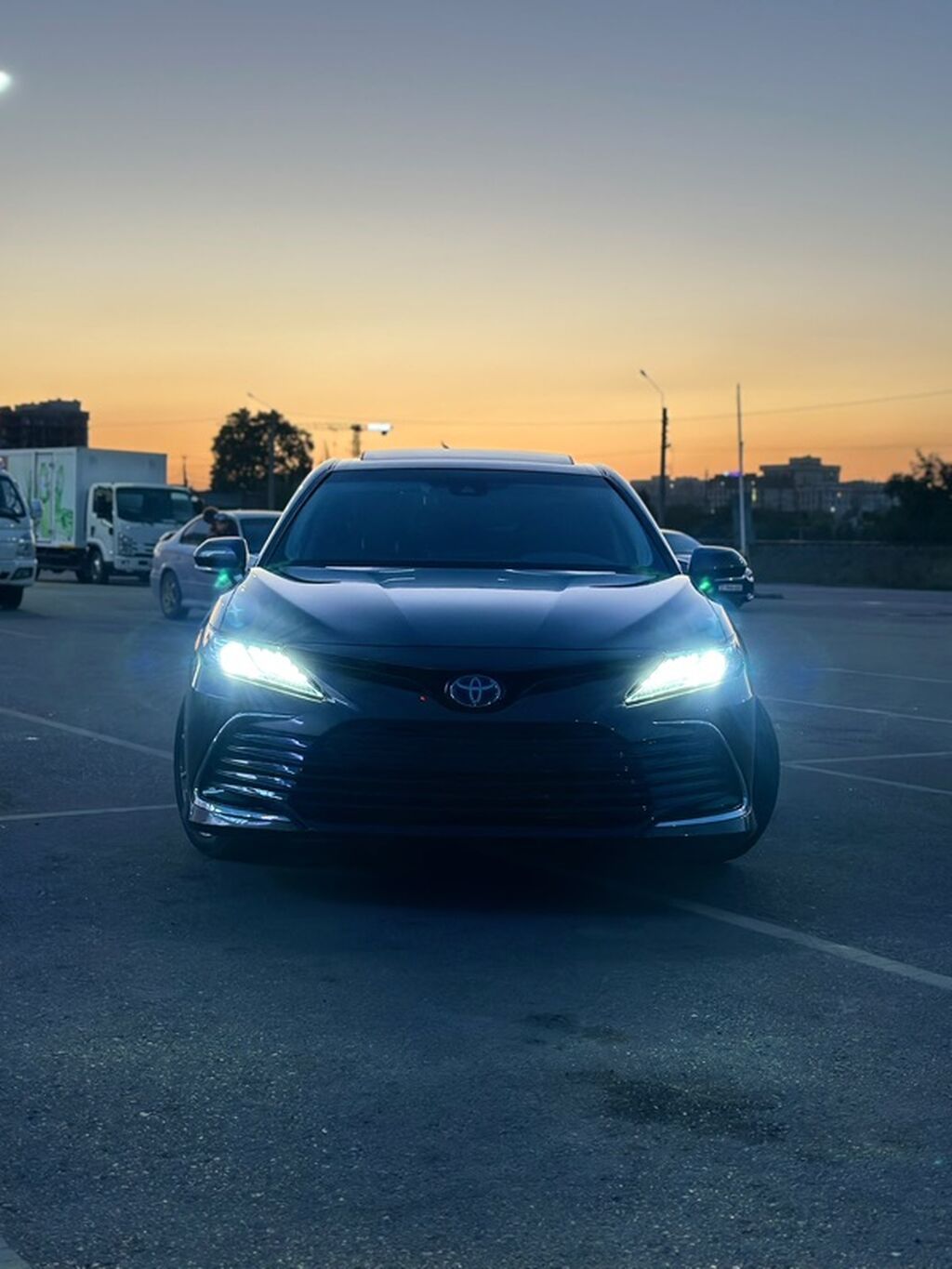 Toyota Camry: 2022 г., 2.5 л, Вариатор, Гибрид, Седан: фото 2
