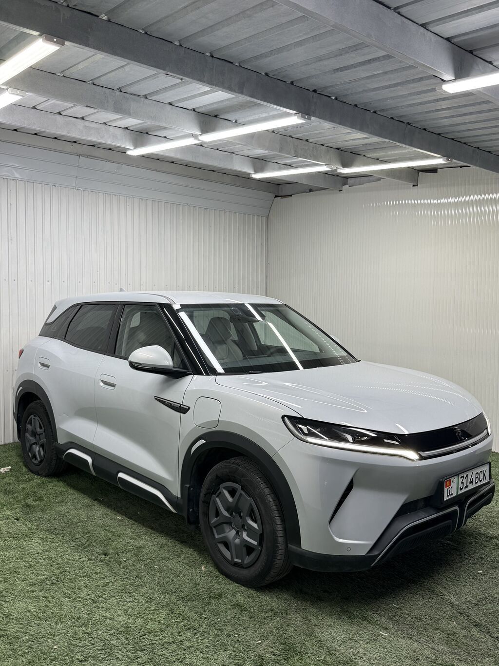 BYD Yuan: 2024 г., 0.1 л, Автомат, Электромобиль, Кроссовер: фото 3