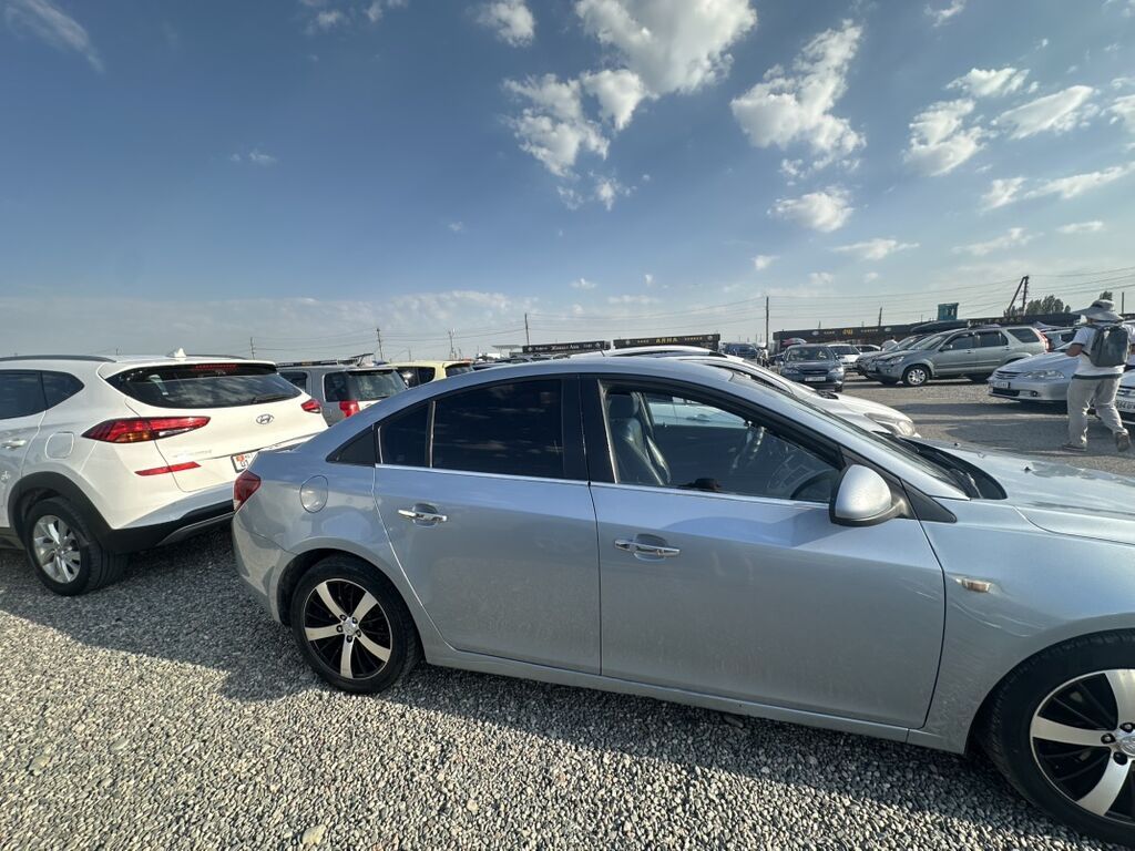 Chevrolet Cruze: 2008 г., 1.6 л, Автомат, Бензин, Седан: фото 3