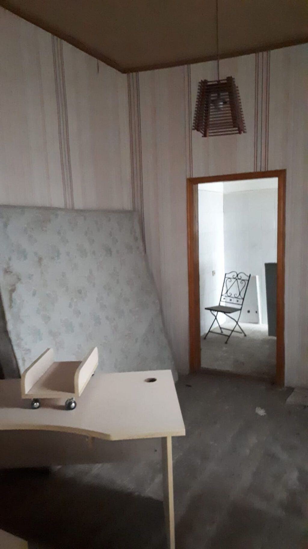 Bayil Dunyagozun yani Dunyagozun yani temirsiz 120 kv obyekt