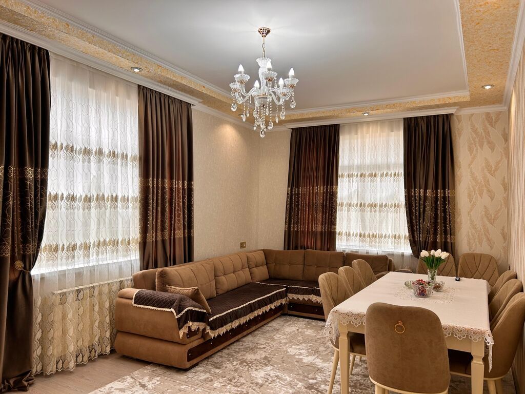 Satılır qiymətdə razılaşma olacaq Ev 1 ildirki tikilib usta evidir.7