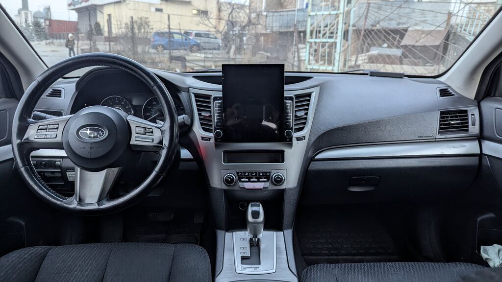 Subaru Outback: 2010 г., 2.5 л, Автомат, Бензин, Универсал: фото 3