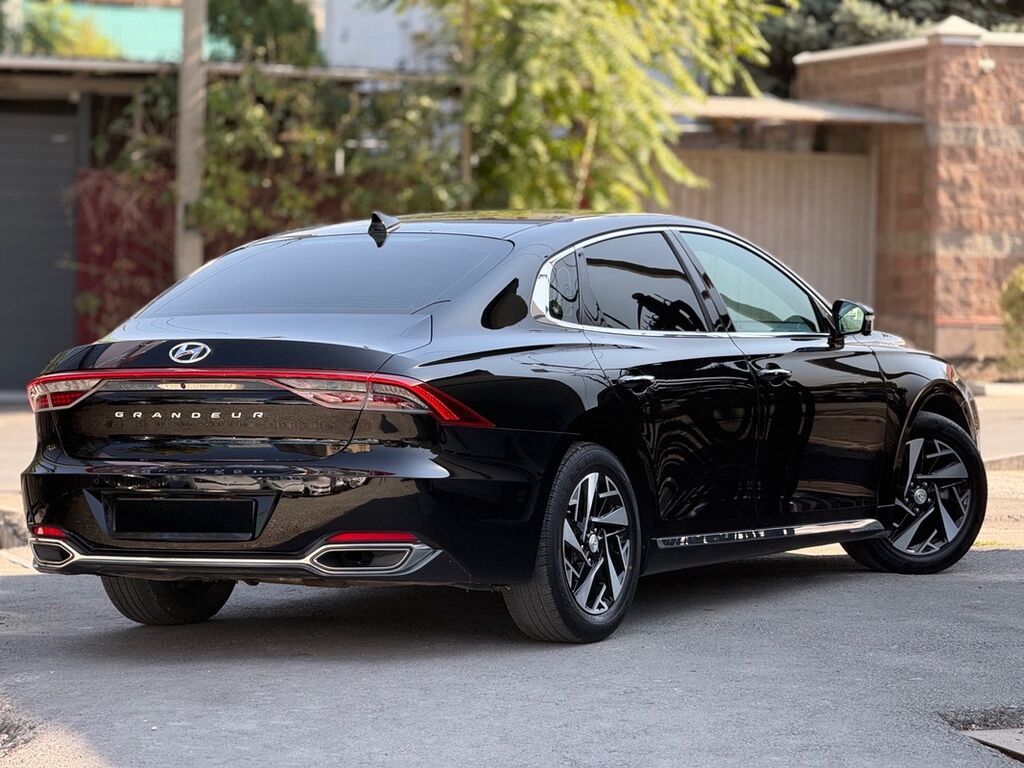 Hyundai Grandeur: 2019 г., 2.4 л, Автомат, Гибрид, Седан: фото 4