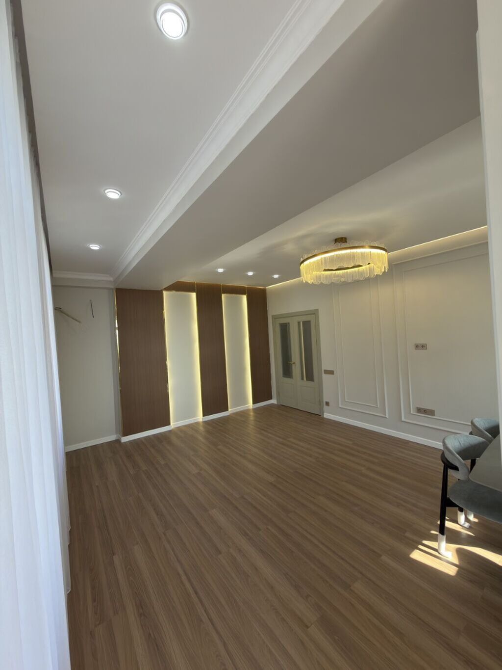 2 комнаты, 87 м², 12 мкр 9 этаж, Дизайнерский ремонт: фото 3