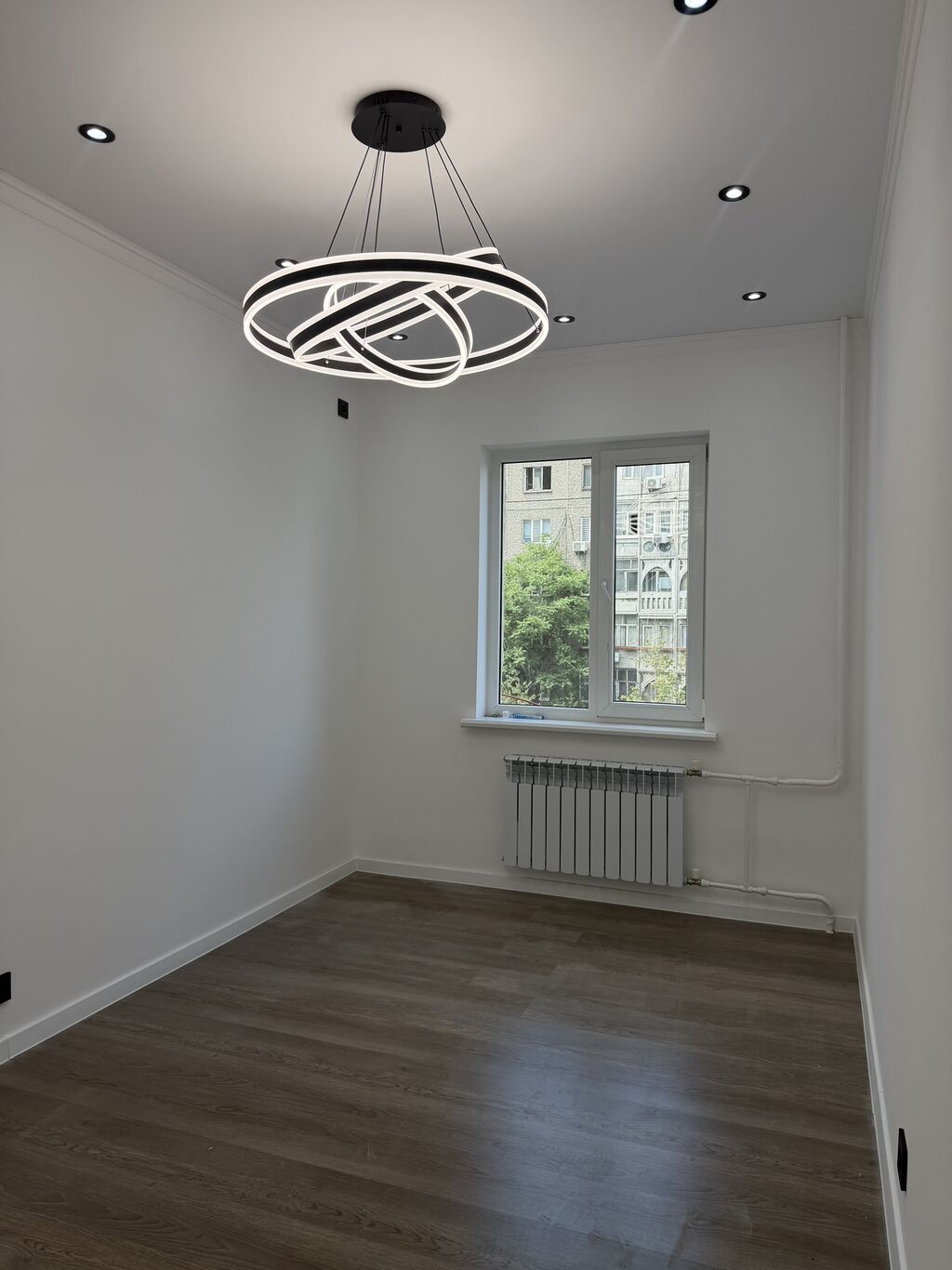 3 комнаты, 70 м², Золотой квадрат 106 серия, 2 этаж, Евроремонт: фото 6