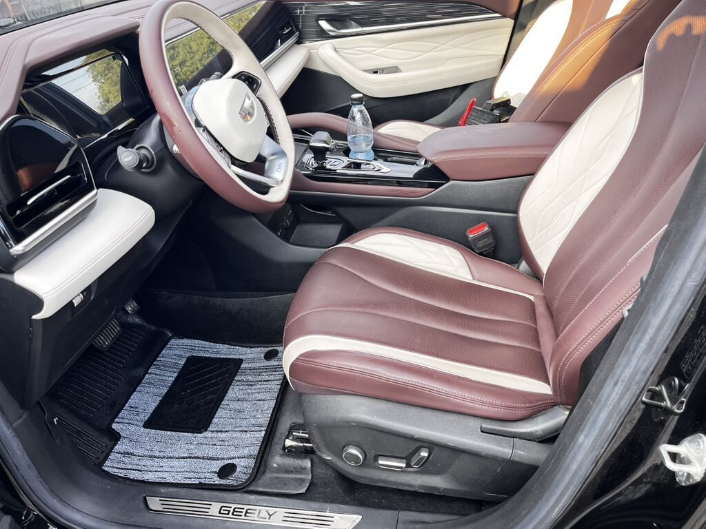 Geely Monjaro: 2024 г., 2 л, Автомат, Бензин, Кроссовер: фото 3