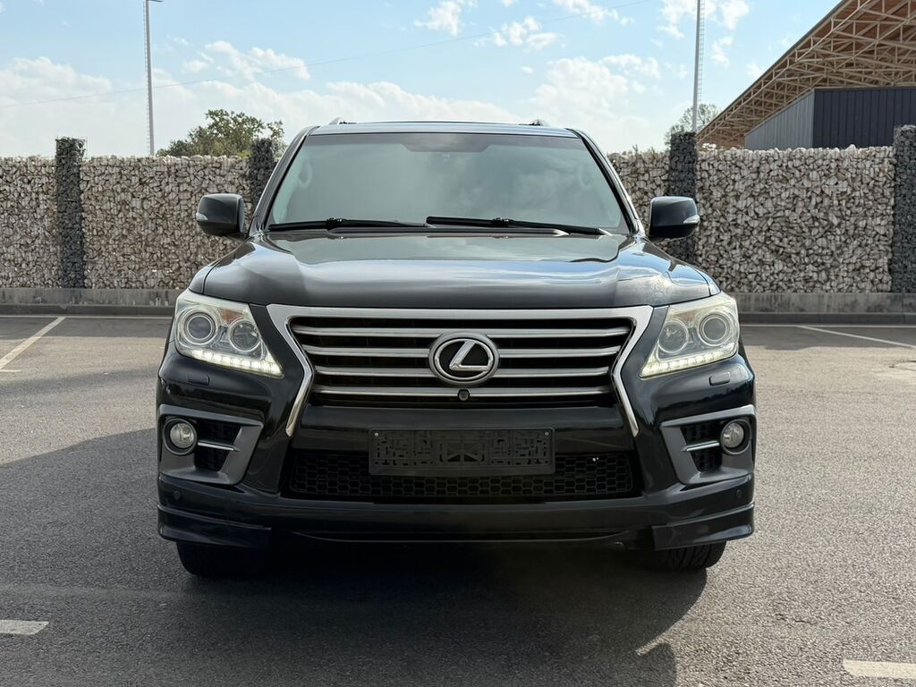 Lexus LX: 2012 г., 5.7 л, Автомат, Бензин, Внедорожник: фото 3