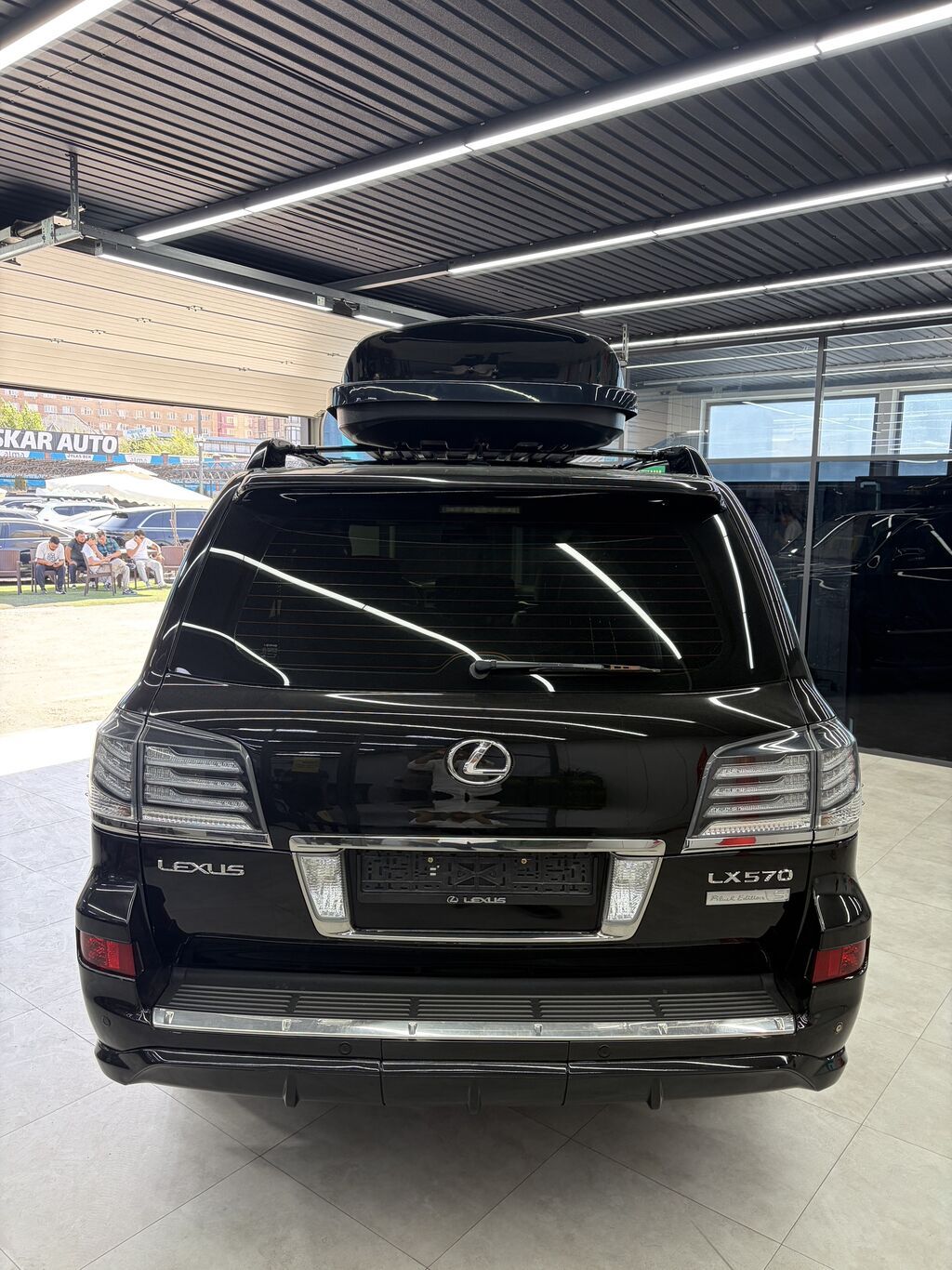Lexus LX: 2015 г., 5.7 л, Типтроник, Бензин, Внедорожник: фото 4