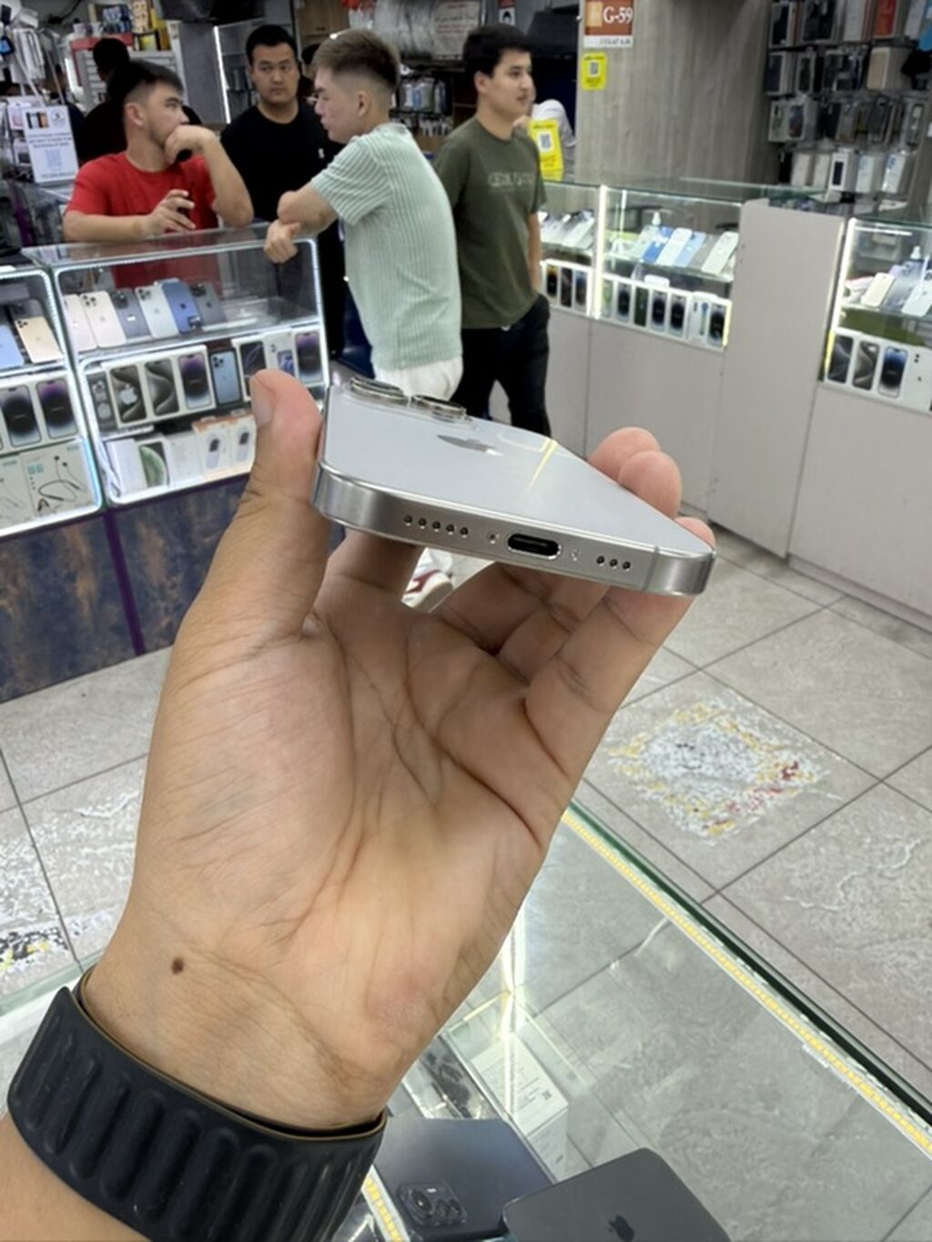 IPhone 16 Pro, Б/у, 512 ГБ, Natural Titanium, Кабель, 89 %: фото 2