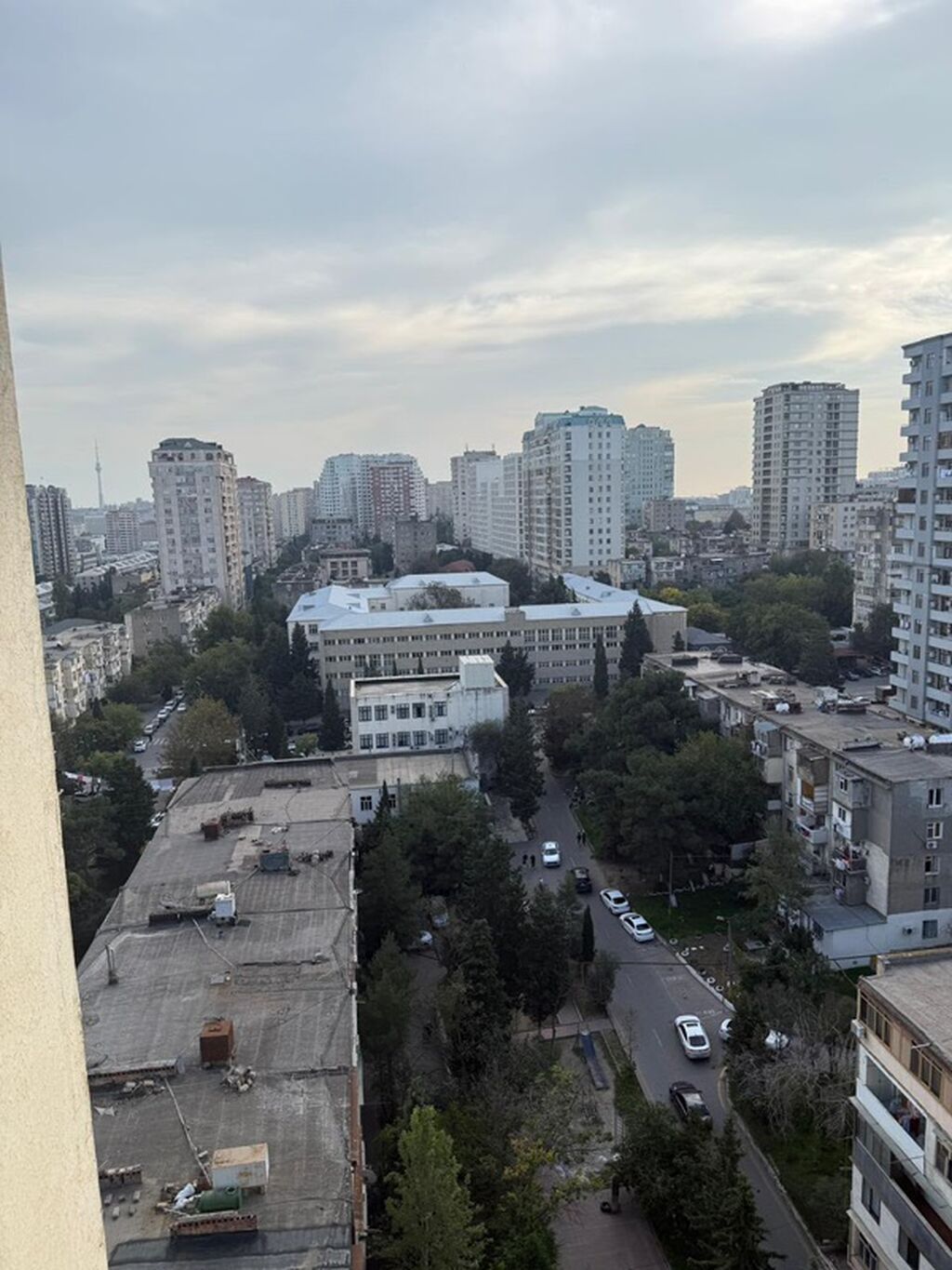 Yasamal, 3 otaqlı, Yeni tikili, m. İnşaatçılar, 85 kv. m
