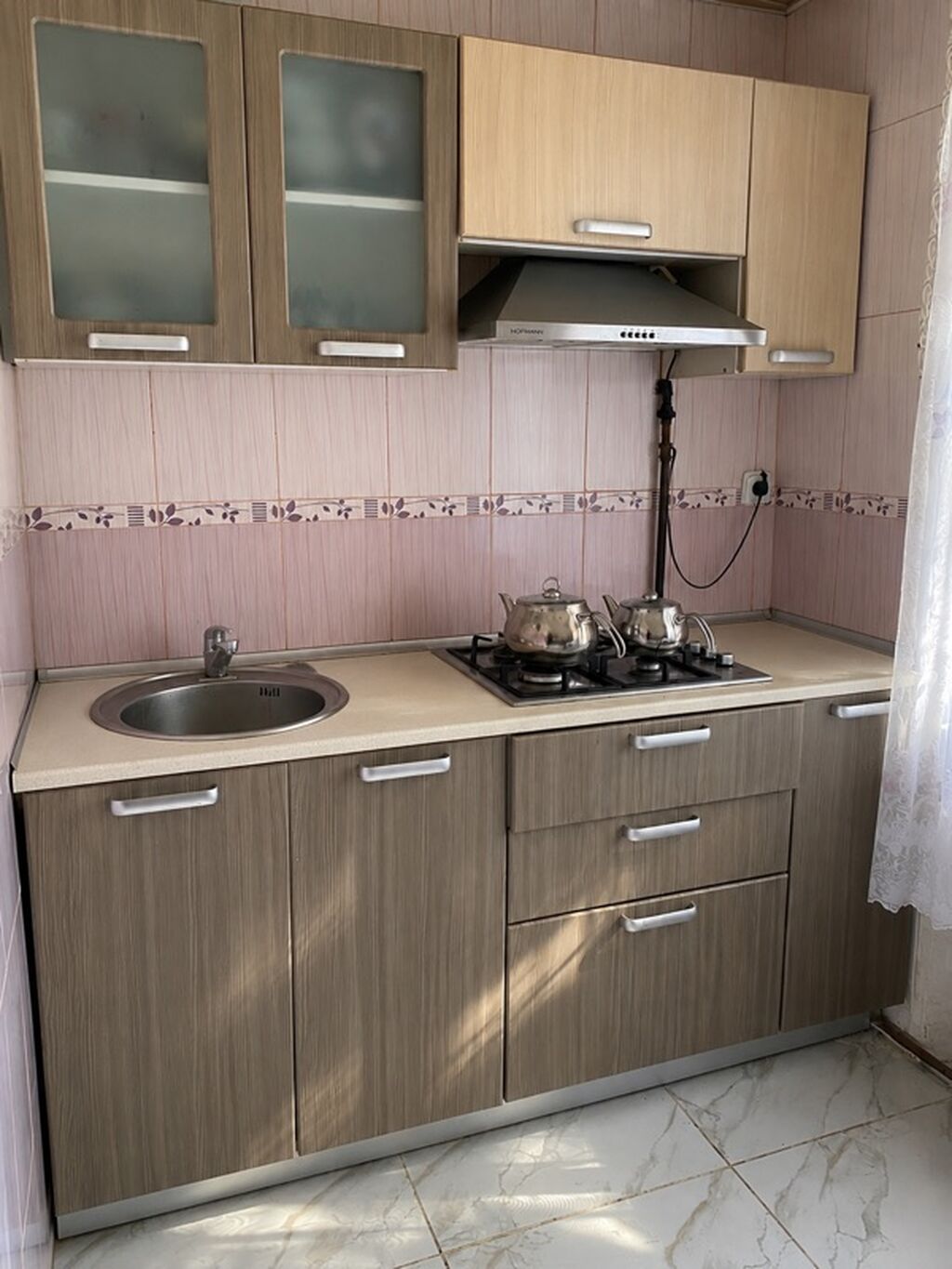 Gəncə, 3 otaqlı, Köhnə tikili, 67 kv. m