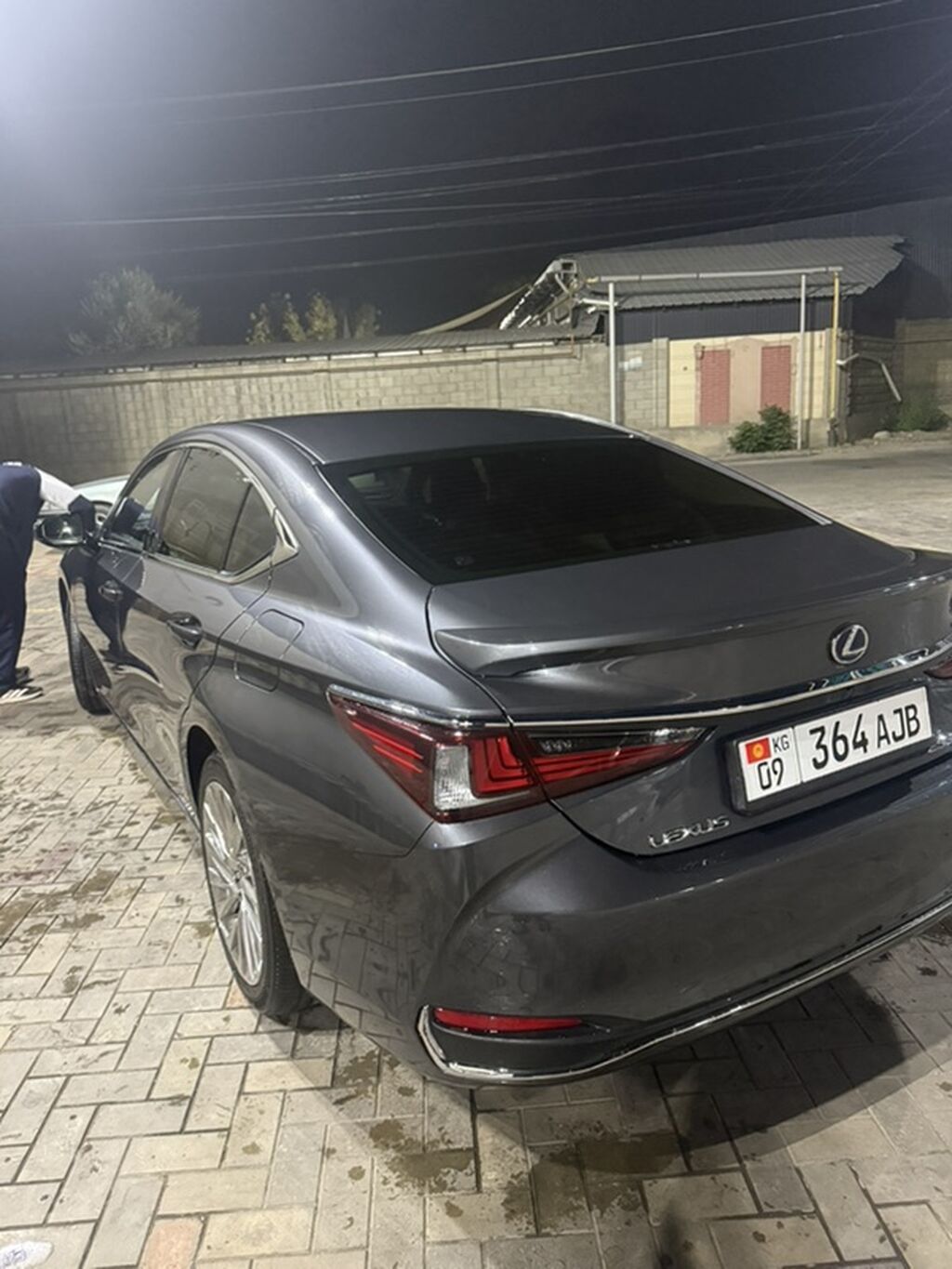 Lexus ES: 2022 г., 2.5 л, Автомат, Гибрид, Седан: фото 5