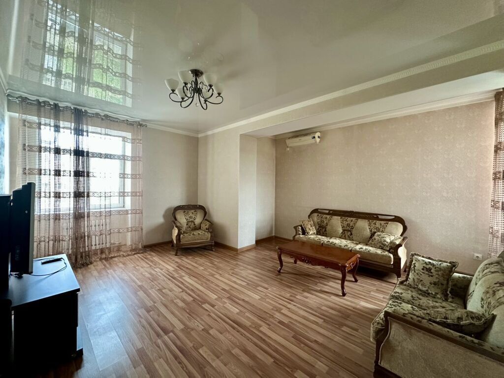 2 комнаты, 76 м², 4 мкр Элитка, 6 этаж, Дизайнерский ремонт: фото 3