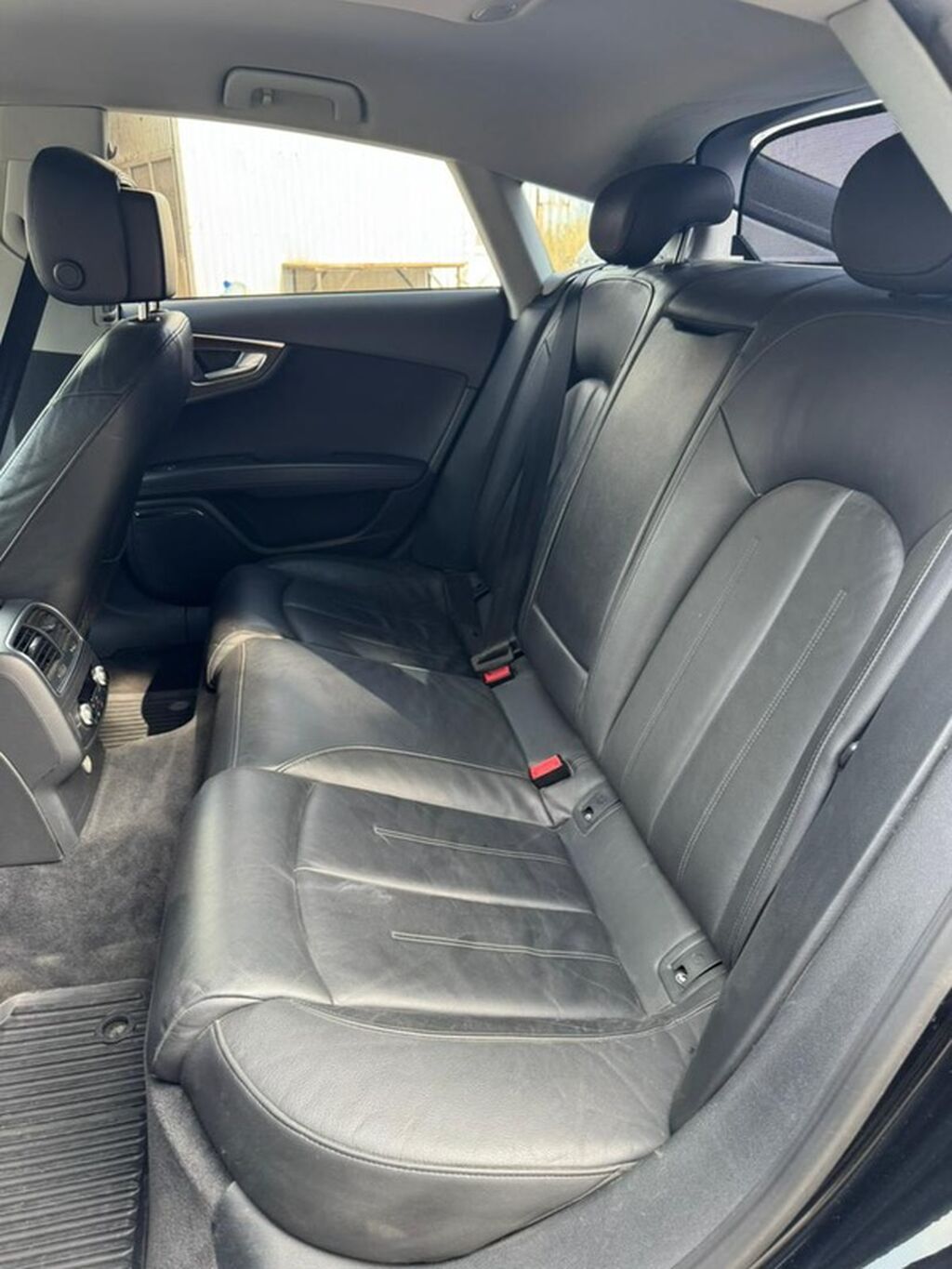 Audi A7: 2012 г., 3 л, Автомат, Бензин, Хэтчбэк: фото 4