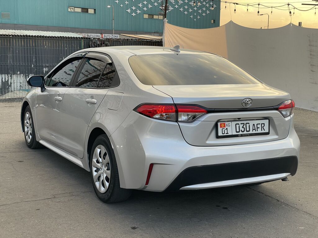 Toyota Corolla: 2021 г., 1.8 л, Вариатор, Бензин, Седан: фото 6