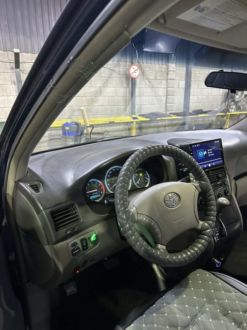 Toyota Sienna: 2005 г., 3.3 л, Автомат, Газ, Минивэн: фото 5