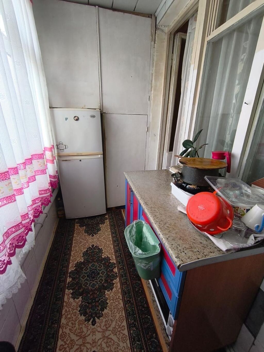 Bakı, 6-cı mikrorayon, 3 otaqlı, Köhnə tikili, m. Nəsimi, 60 kv. m