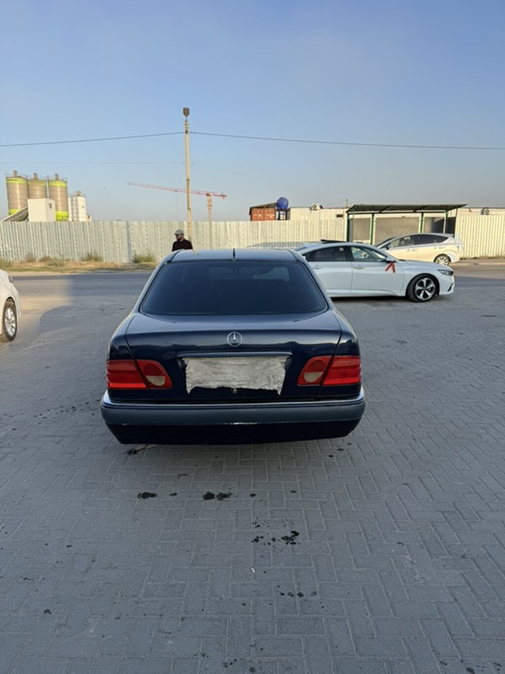 Mercedes-Benz E-Class: 1996 г., 2.4 л, Автомат, Бензин, Седан: фото 2