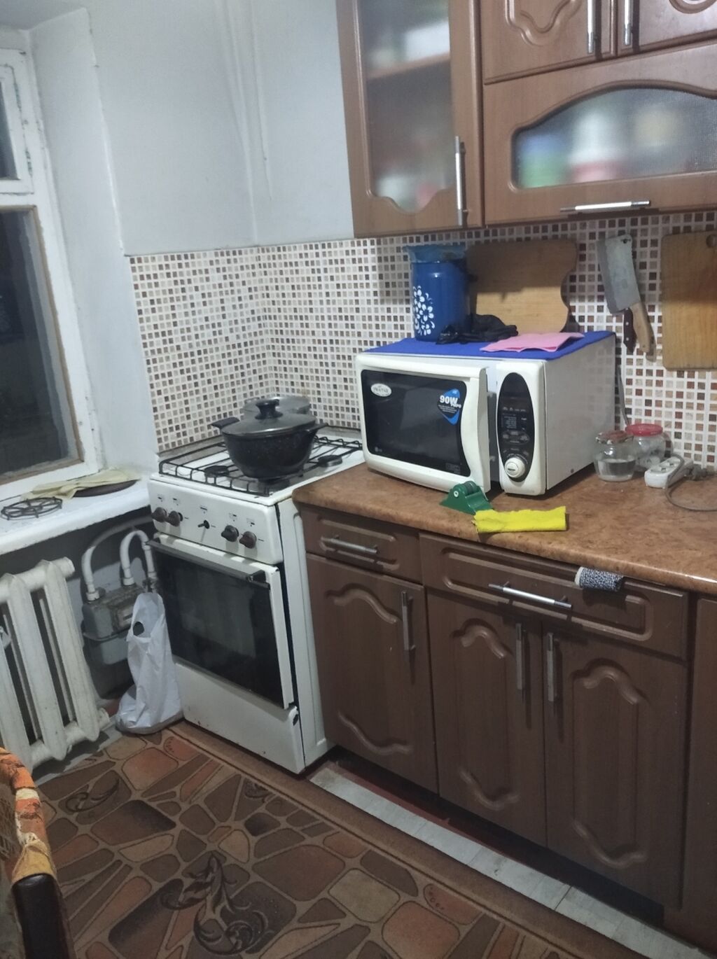 Сдается комната с двумя односпальными кроватями. В комнате: большой: фото 3