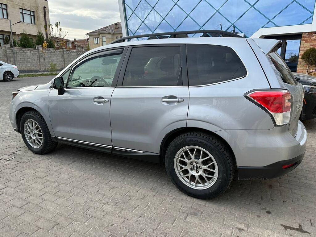 Subaru Forester: 2017 г., 2.5 л, Вариатор, Бензин, Кроссовер: фото 1