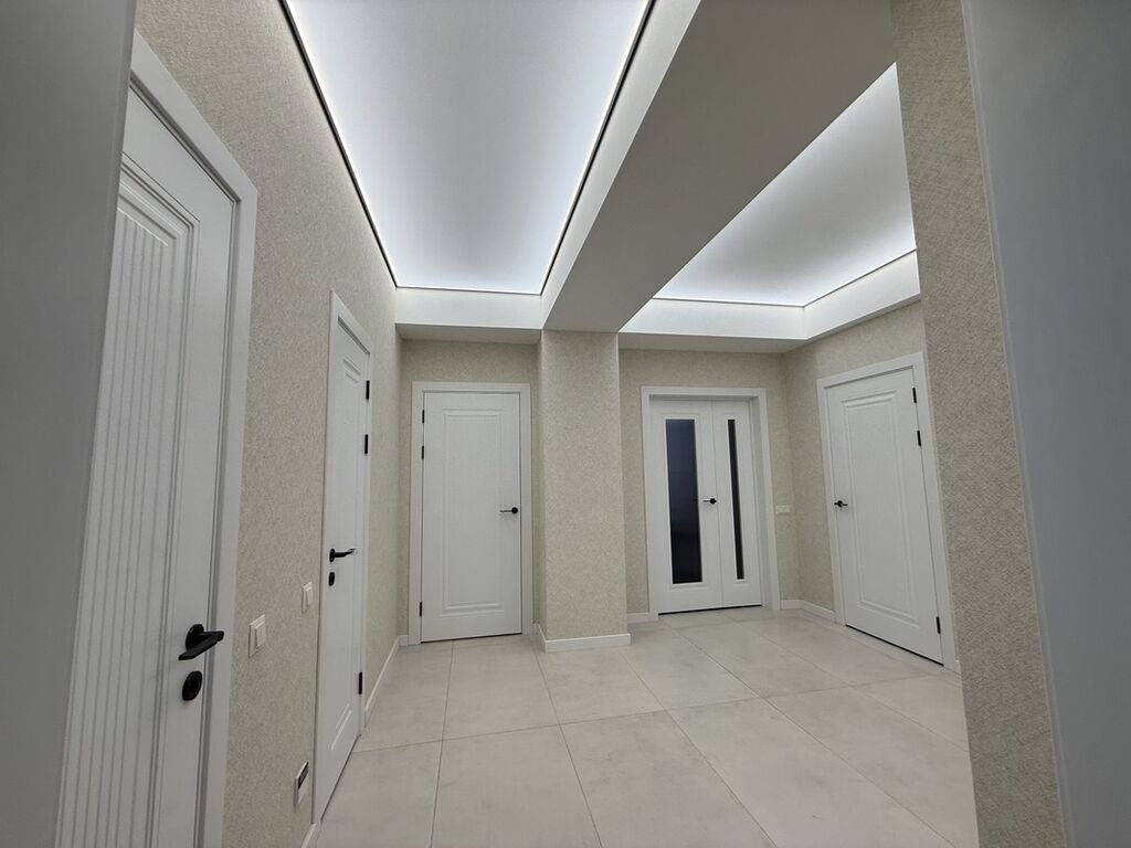 3 комнаты, 105 м², Элитка, 2 этаж, Свежий ремонт: фото 1