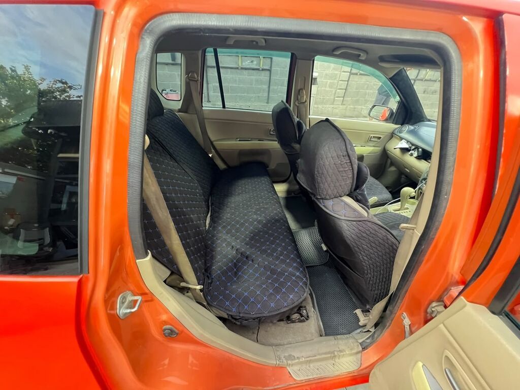 Mazda Demio: 2003 г., 1.3 л, Автомат, Бензин, Хэтчбэк: фото 6