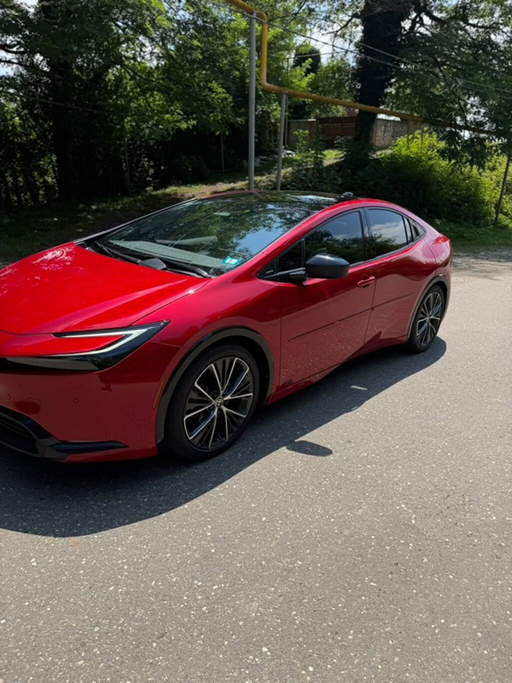 Toyota Prius: 2023 г., 2 л, Вариатор, Гибрид, Хэтчбэк: фото 2