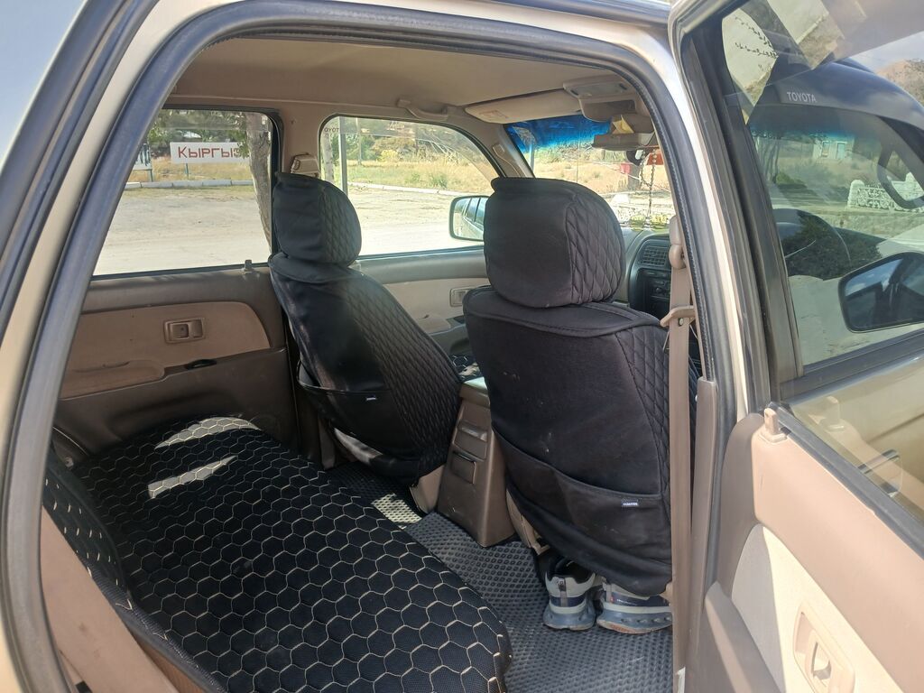 Toyota Hilux Surf: 2002 г., 2.7 л, Автомат, Газ, Внедорожник: фото 8