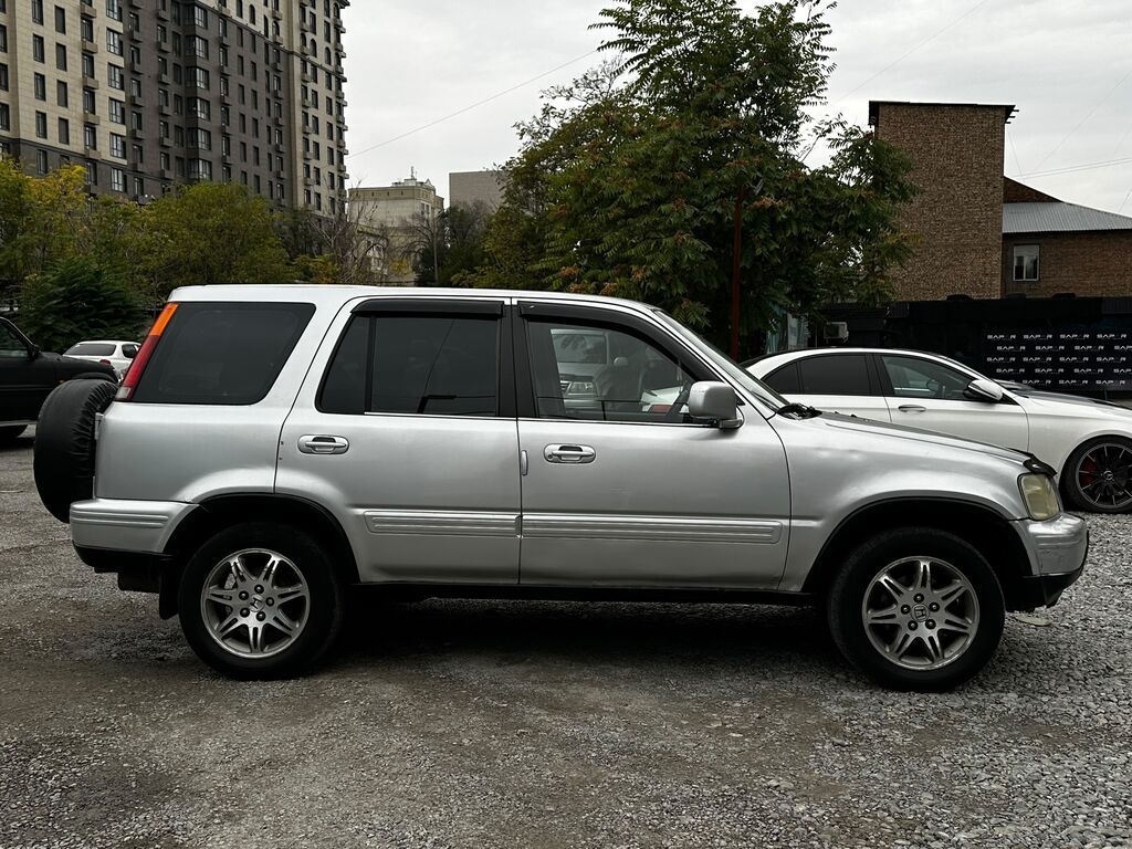 Honda CR-V: 2001 г., 2 л, Механика, Бензин, Кроссовер: фото 8